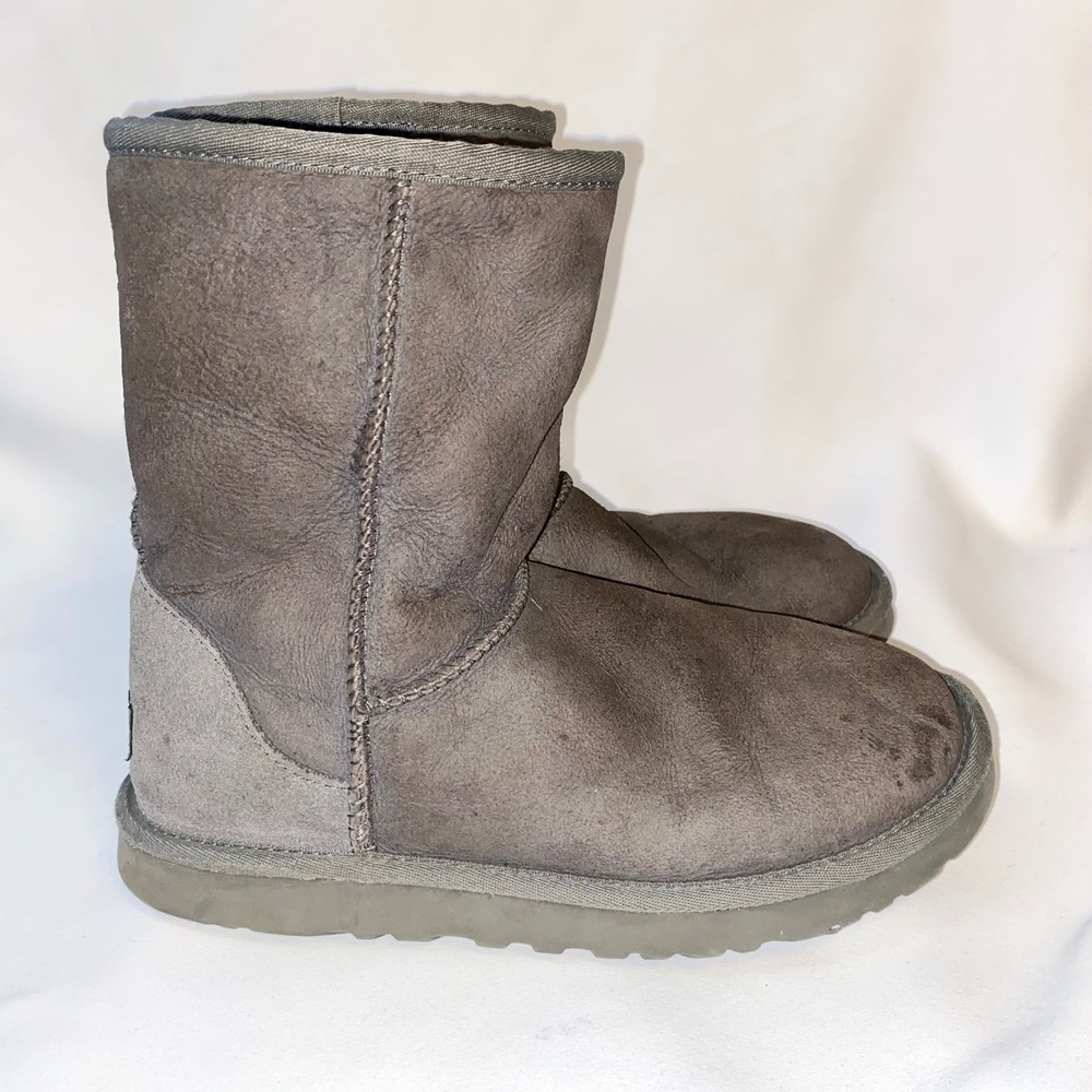 UGG‎ Australia Classic Boots Charcoal Gray Sheepskin Lined Winter Womens Size 7